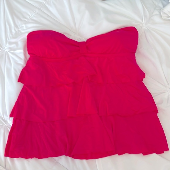 Kenneth Cole Reaction Other - Kenneth Cole Reaction Coral Tankini Top Large